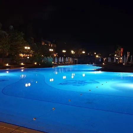 Lägenhet In The Picturesque Oasis &