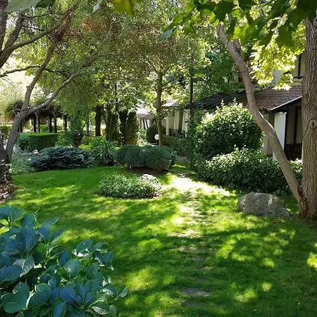 In The Picturesque Oasis & Apartment