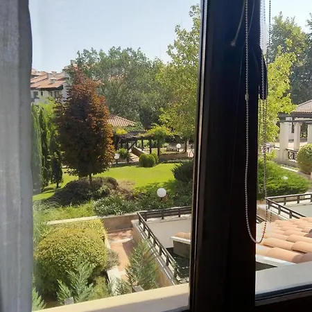 Lägenhet In The Picturesque Oasis & Lozenets