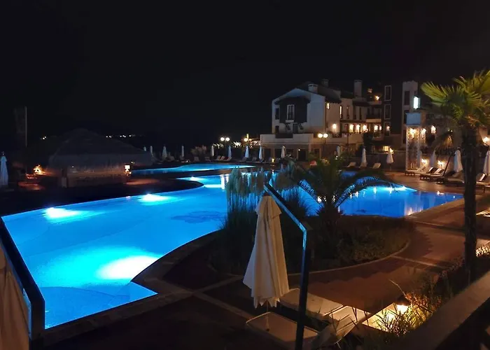 In The Picturesque Oasis & *