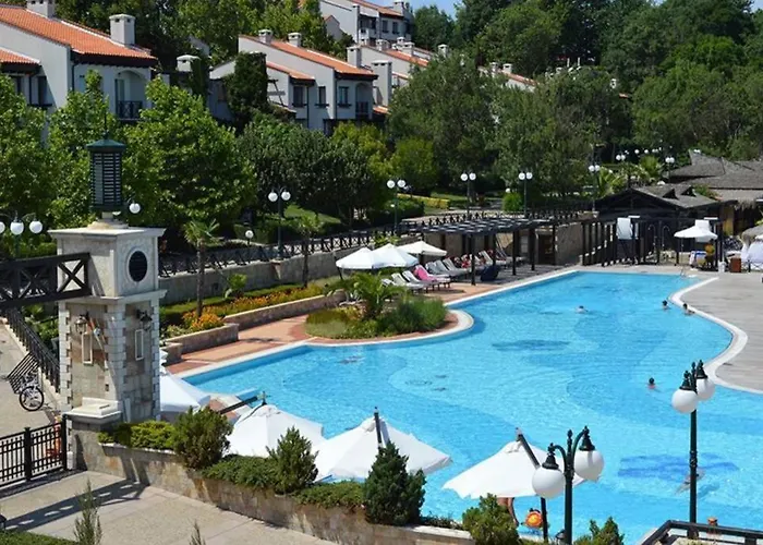 In The Picturesque Oasis & *