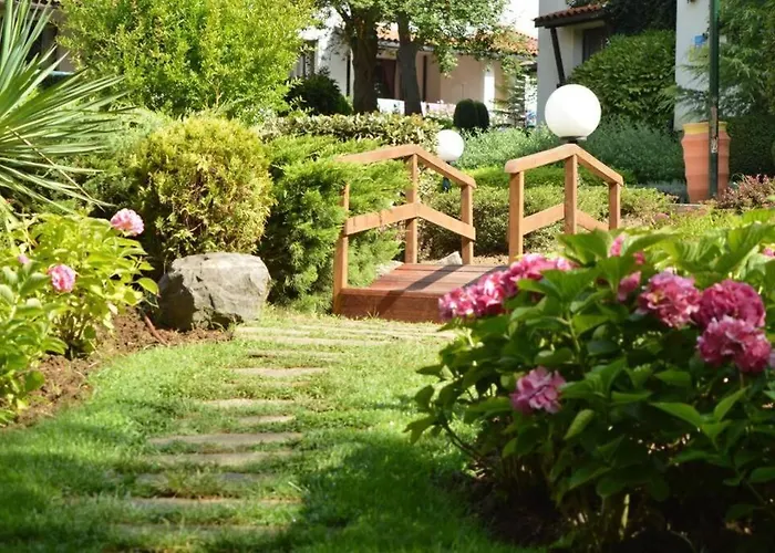 アパート In The Picturesque Oasis & ロゼネッツ