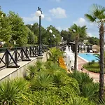 Apartment In The Picturesque Oasis &