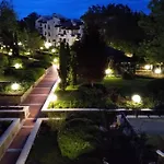 Apartmán In The Picturesque Oasis & *