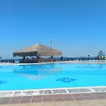 In The Picturesque Oasis & Апартамент
