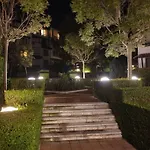 In The Picturesque Oasis & * Lozenec