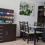 Апартамент In The Picturesque Oasis & Лозенец