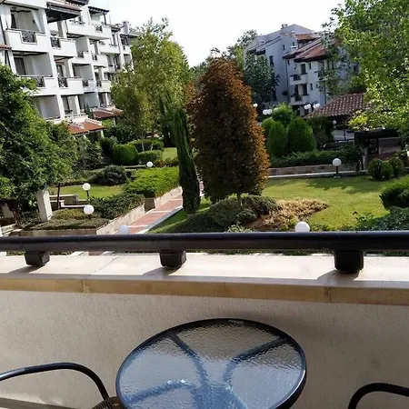 In The Picturesque Oasis & Apartment Lozenets