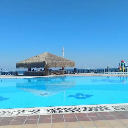 In The Picturesque Oasis & Apartament
