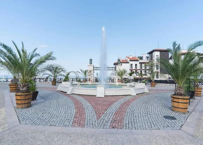 Apartment In The Picturesque Oasis & *