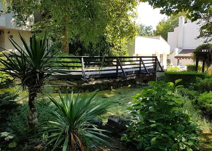 In The Picturesque Oasis & Apartment *