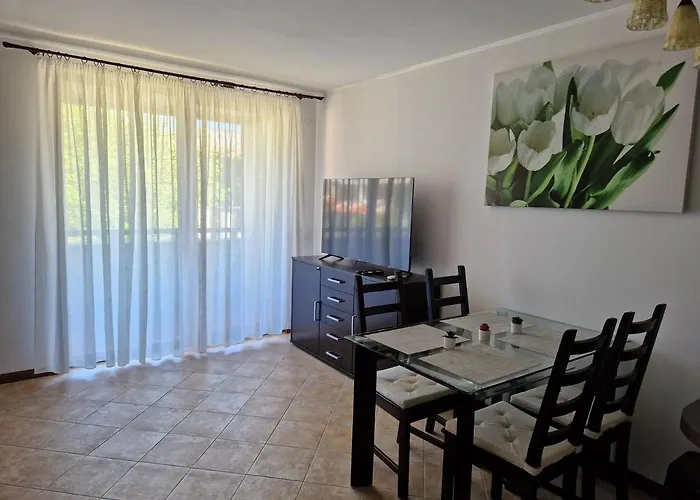 Apartment In The Picturesque Oasis & *