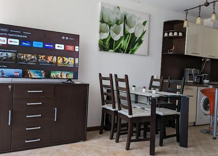 Apartment In The Picturesque Oasis & Lozenets